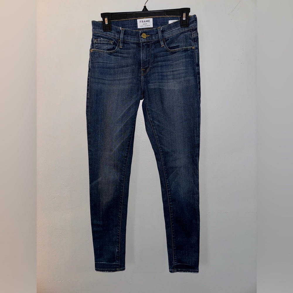Frame Denim Skinny Jeans in Dark Indigo Wash